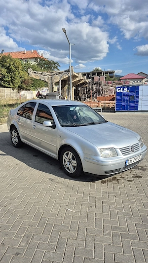 Vând Volkswagen bora 1.9 Automată  - imagine 3