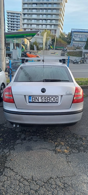 Skoda Octavia II -motor defect - imagine 2