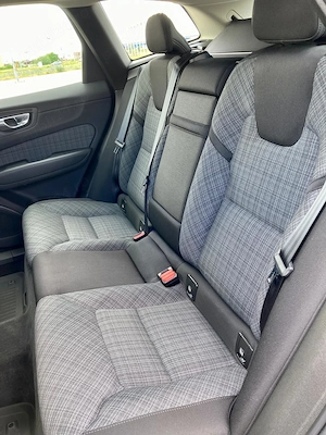 Volvo XC 60 B5 AWD Core - Mild Hybrid - imagine 9