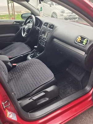 VW Golf 6 1.6 TDI Bluemotion - imagine 5
