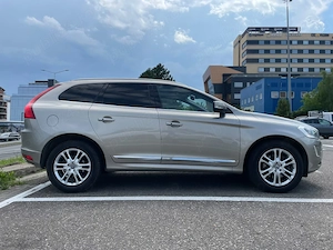 Vand Volvo XC 60 D4 Geartronic Summum - imagine 3