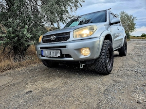 Toyota RAV4 2.0 Benzină 150 CP 4x4 | Lift +5 cm | AT 245 70R