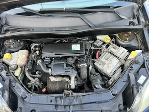 Ford Fusion 1.4 TDCI  - imagine 8