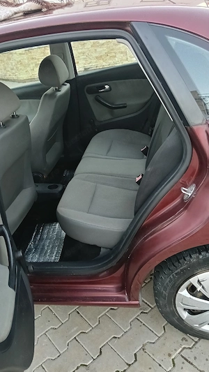 Seat cordoba 14 16 v benzină  - imagine 2