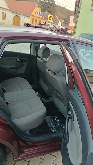 Seat cordoba 14 16 v benzină  - imagine 4