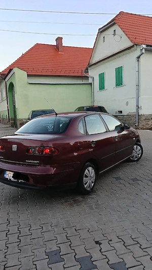 Seat cordoba 14 16 v benzină  - imagine 3