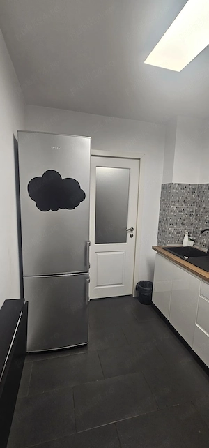 Proprietar vând apartament 2 camere decomandat, renovat, 5 min metrou Lujerului - imagine 2