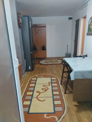 De închiriat 2cam.cu Centrală termică, etj.1. - imagine 9