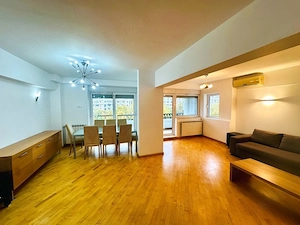  5 Camere pe Bulevardul Unirii vedere la Fântâni