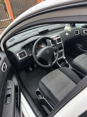 Vând Peugeot 307 An 2008 Mot.1.6 HDI - imagine 4