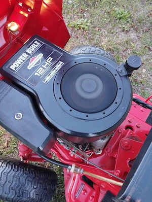 Tractoras gazon marca Muray 12Cp cu remorca tabla 500 Kg stare impecabila functionare foarte buna .  - imagine 4