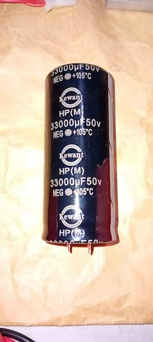 condensator 33000 uF 50V Nou