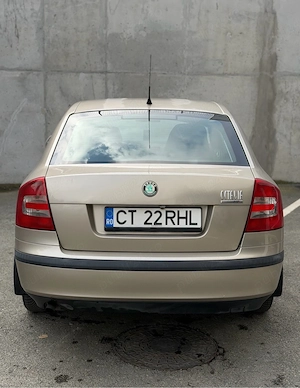 Skoda octavia II 1,6 benzina - imagine 8