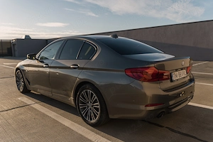 BMW 520d G30 2017 190 CP Sport Line, Shadow, Piele, Navi, HeadUp, HiFi, Led Adaptiv - imagine 3