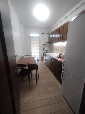 Apartament 2 camere sector 4 - imagine 4