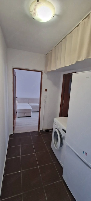 Inchiriez apartament 2 camere Ostroveni  - imagine 2