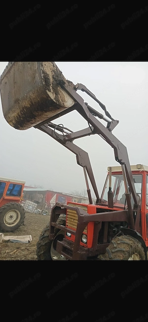 Vând tractor cu încărcător Fiat  - imagine 2