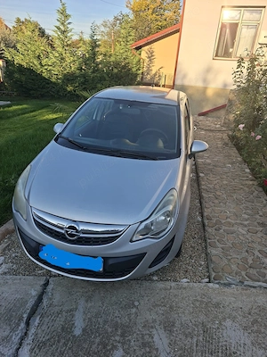 Opel corsa D  Diesl - imagine 2