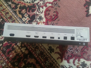 Vând Xbox one s