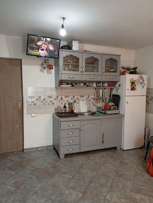 Casă solidă din cărămidă, acoperiș nou + Teren generos 2.550 mp   Micloșoara (Covasna) - imagine 5