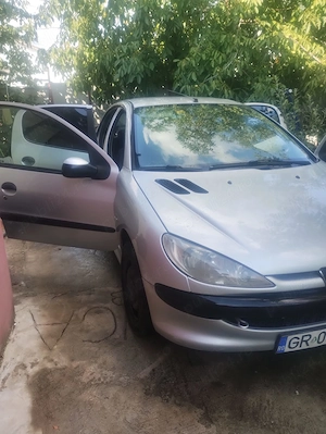Peugeot 206, benzina  - imagine 3