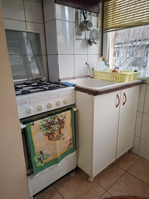 De vanzare apartament 3 camere decomandat, zona Decebal-Dacia - imagine 8