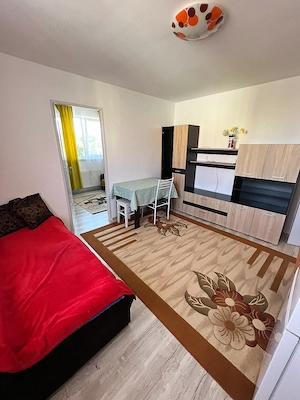 Inchiriez apartament 2 camere zona Decebal - imagine 3