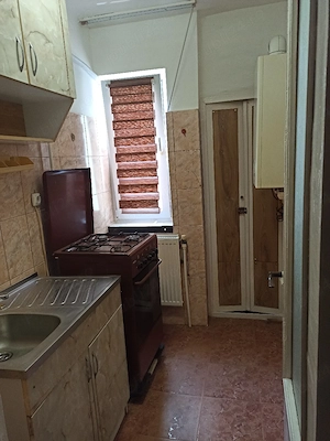 Vand apartament cu o camera  - imagine 3