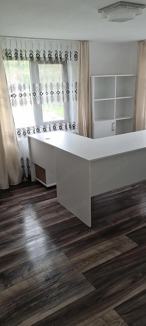 Casă modernă și spațioasă de vânzare în Brad (Poienița)   7 camere, izolate, curent trifazic, 820 mp - imagine 9