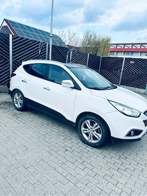 vand Hyundai Ix35 4x4 motor 2.0 diesel. 136 CP - imagine 2