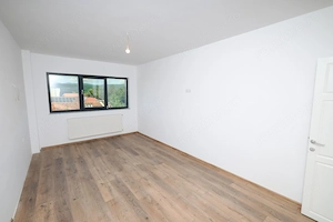 Bloc START3 (nou), ap 3 cam, et 3,lift, parcare, curte 2200 m2, str Ostroveni, langa Zoo Valcea. - imagine 5