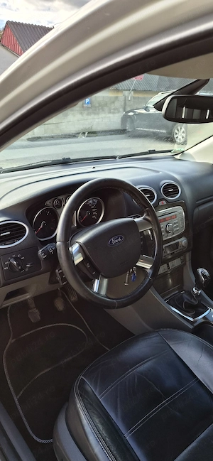 Ford Focus 2.0 tdci,  136 cp. Stare tehnică foarte bună. Piele, clima,  parbriz devigrat.  - imagine 4