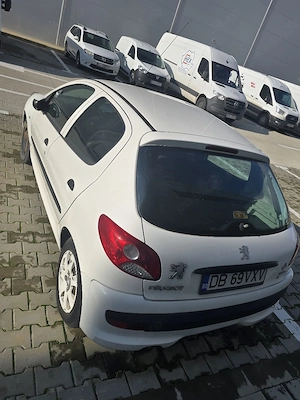 Peugeot 206 - an fabricatie 2010 - imagine 3