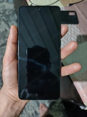 Vând Samsung galaxy a71 dețin că nu mai se încarcă telefonul arată impecabil preț ușor negociabil - imagine 3