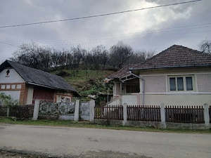 Casă tradițională cu grădină generoasă   Sat Solomon, jud. Sălaj (60 km de Cluj) - imagine 2