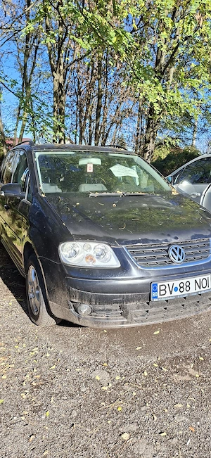 Volkswagen Touran  - imagine 5