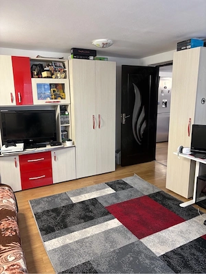 Vand apartament 2 camere - imagine 7