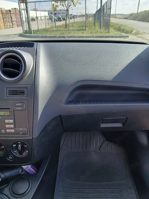 Vand FORD FIESTA, 2008, EURO4, benzina, cutie manuala, unic proprietar - imagine 10