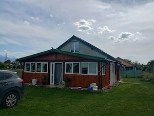 Casa de vacanta  de vanzare