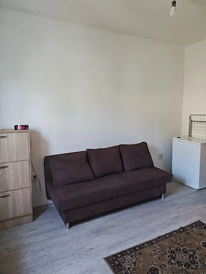  Proprietar   garsonieră renovată, mobilată, Km 4 5, etaj 2 . - imagine 8