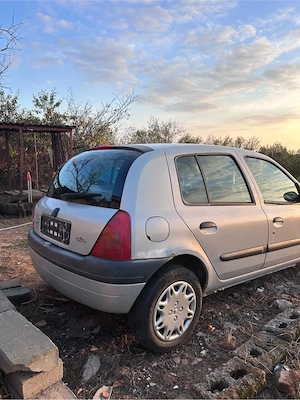 Renault Clio - imagine 4