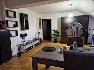 Proprietar, închiriez apartament pe termen lung . - imagine 2