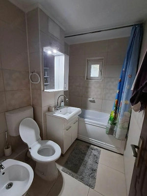 Apartament 4 camere Galati, zona micro 21 - imagine 2