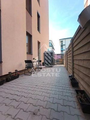 Apartament cu 2 camere de inchiriat ,curte si parcare privata,Giroc - imagine 10
