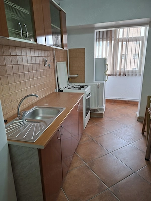 inchiriere garsoniera zona clubul Politistilor - imagine 3