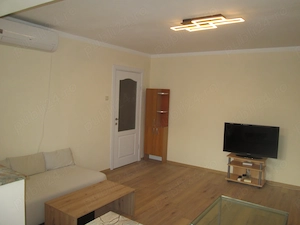 Inchiriez apartament 2 camere,zona Vlaicu, centrala proprie,spatios - imagine 3