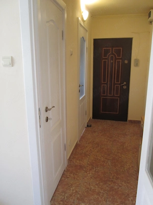 Inchiriez apartament 2 camere,zona Vlaicu, centrala proprie,spatios - imagine 7