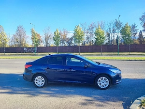 Ford Focus Sedan 1.0 EcoBoost 125 CP, 2015, primul proprietar, 151.000 km - imagine 2