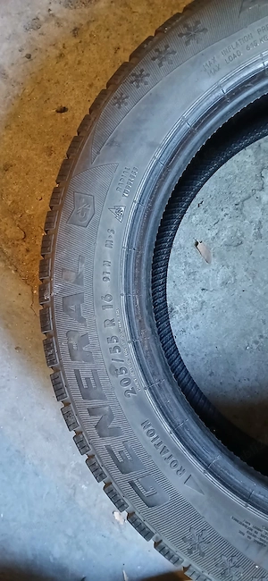 Vand 4 anvelope de iarna 205/55 R16 marca GENERAL, stare foarte buna - imagine 2
