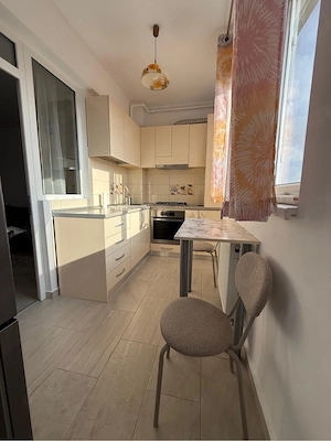 Inchiriez apartament 2 camere la 3 min de metrou Dimitrie Leonida